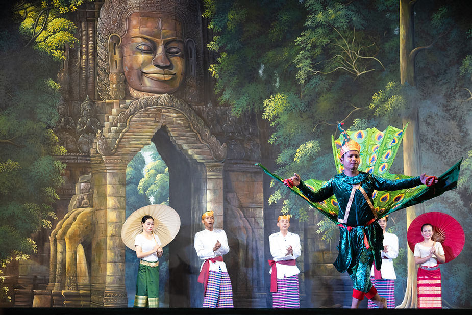 Peacock Dance at Morakot Angkor